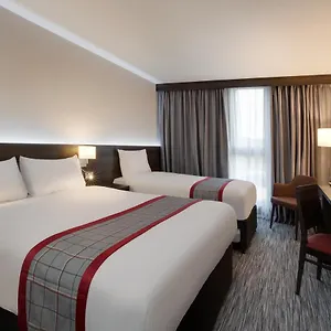 Ramada By Wyndham Leeds East Лидс